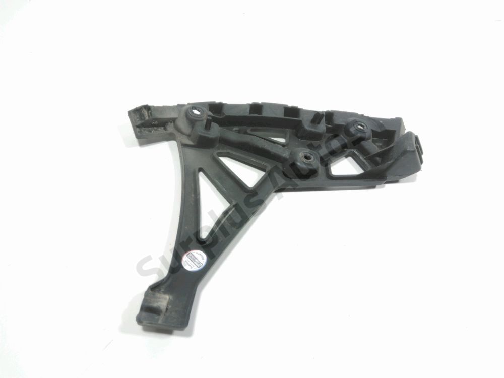 Support droit de pare-choc arrière