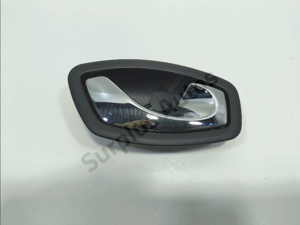 Poignee interieure porte avant droite