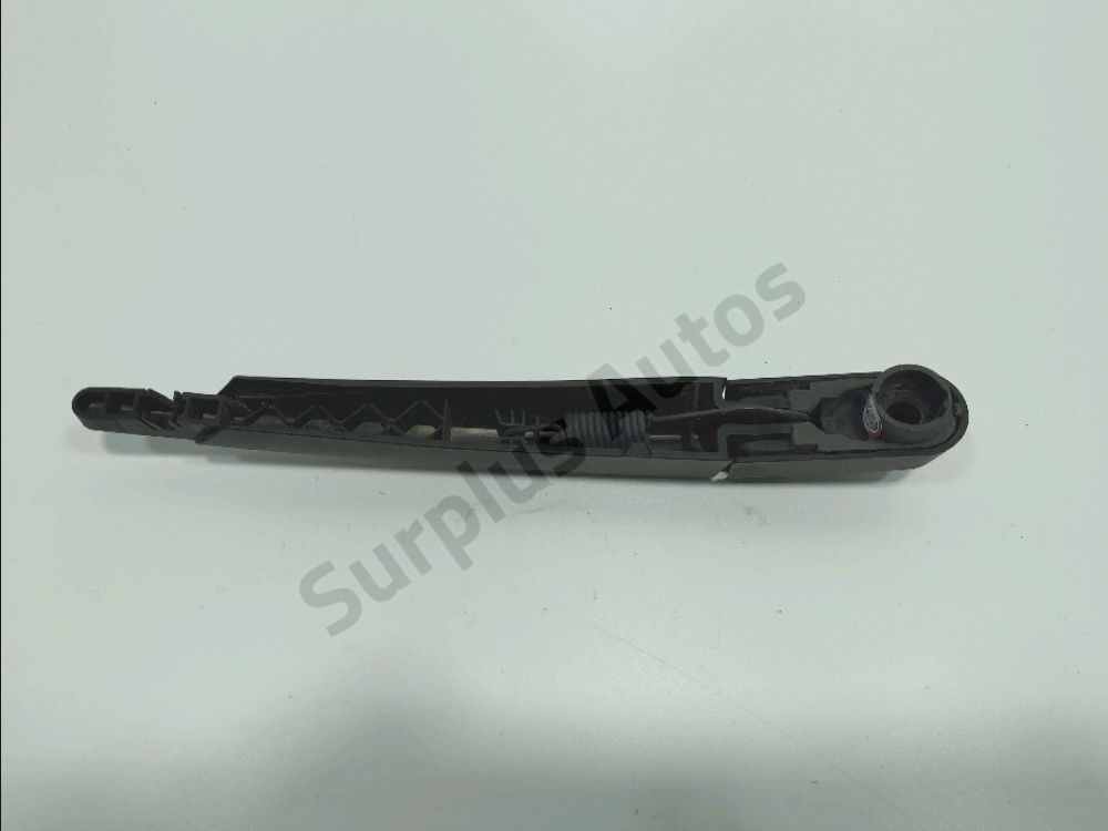 Bras d'essuie-glace arrière