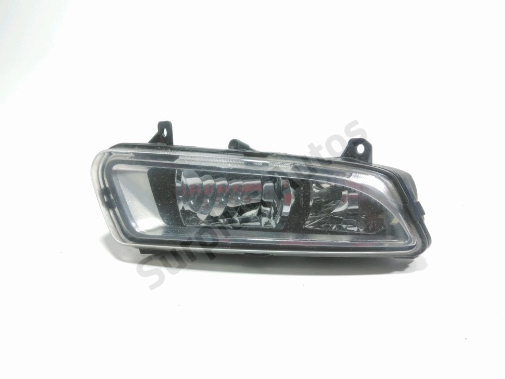 Feu diurne avant droit