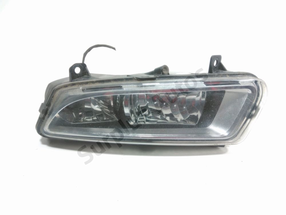 Feu diurne avant gauche