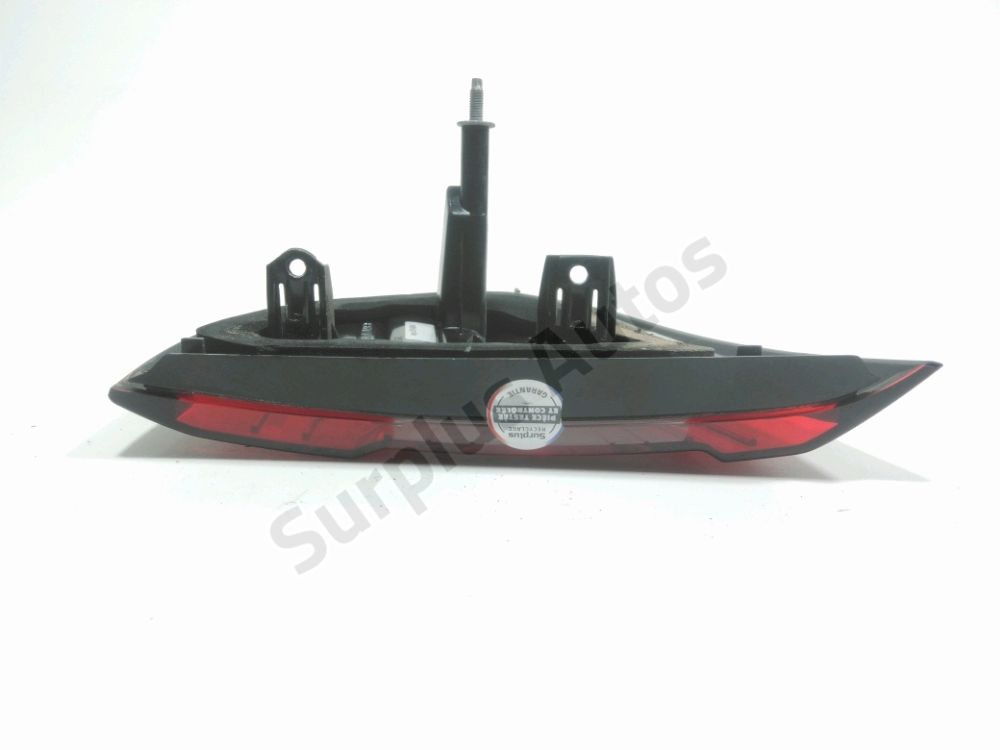 Feu arrière intérieur gauche