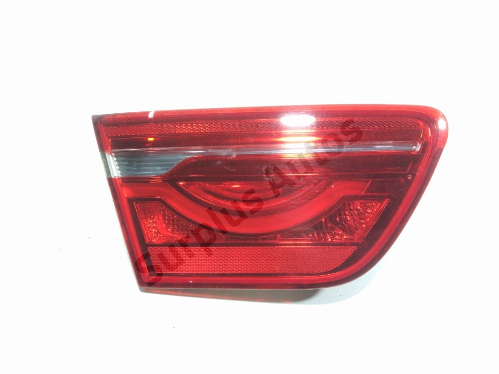 Feu arrière intérieur gauche