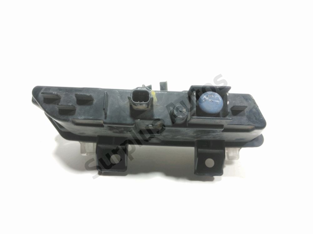 Feu diurne avant droit