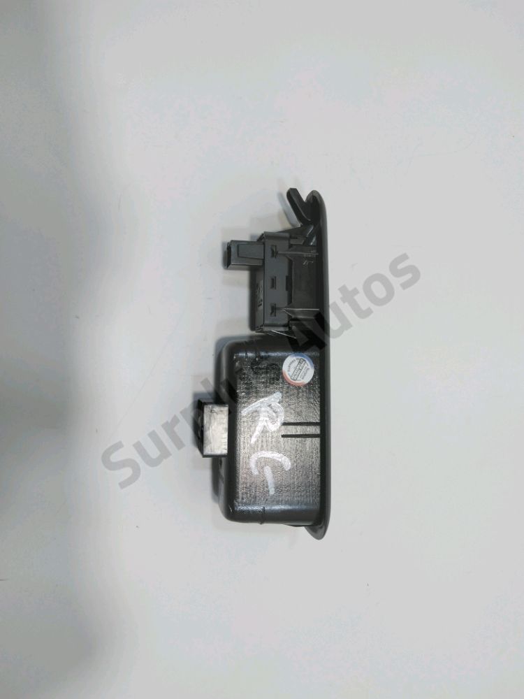 Commande lève-vitre arrière gauche