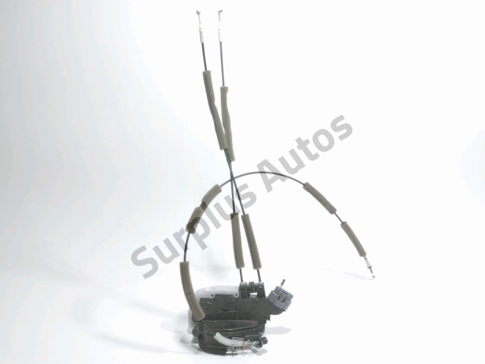 Serrure de porte avant droite