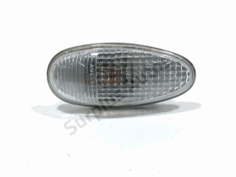 Répétiteur d'aile droit