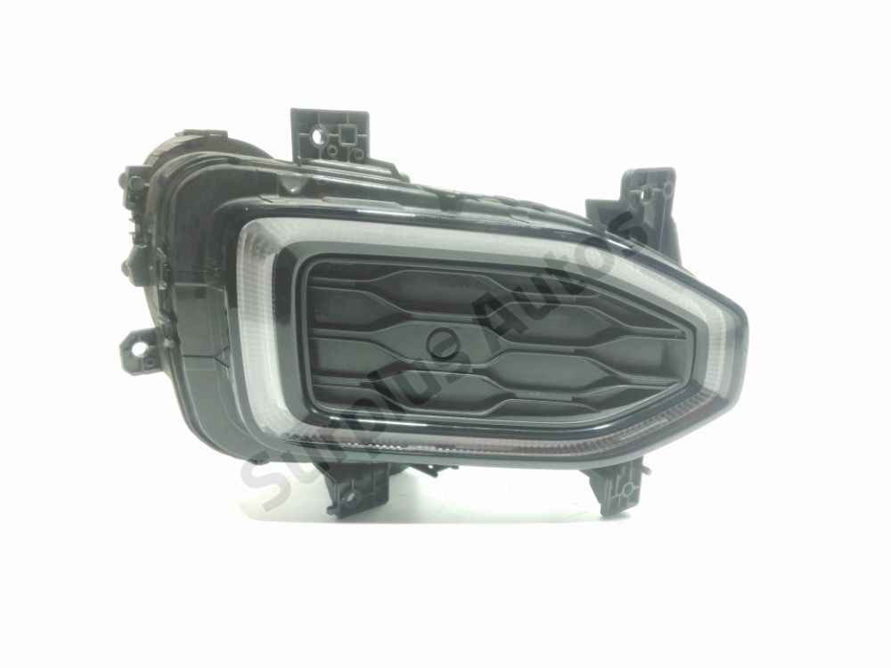 Feu diurne avant droit