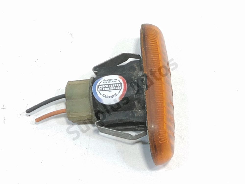 Répétiteur d'aile droit