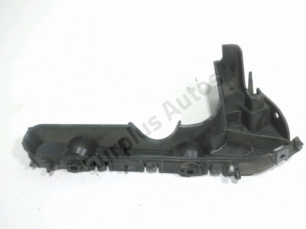 Support droit de pare-choc arrière