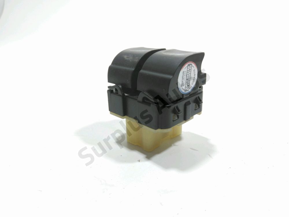 Commande lève-vitre avant gauche