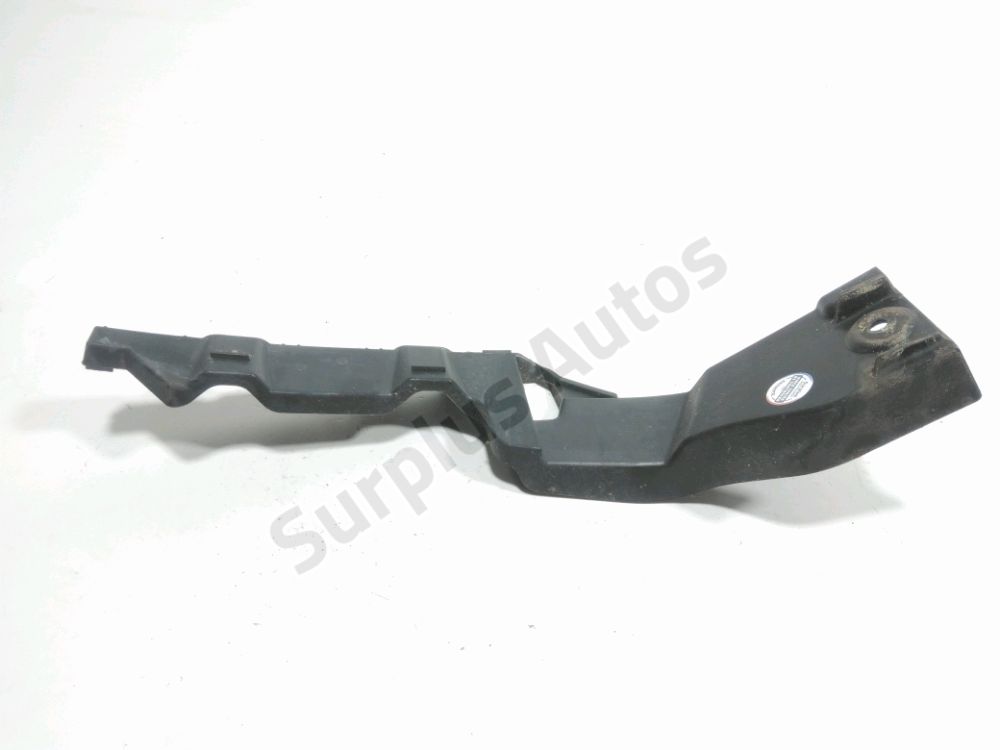 Support droit de pare-choc arrière