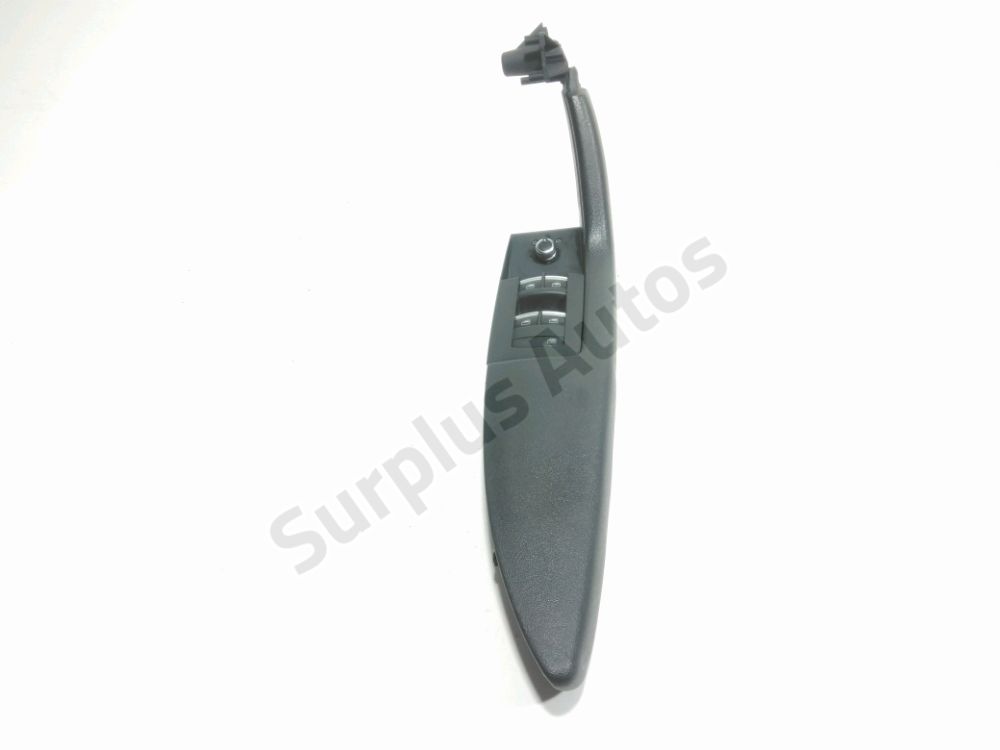 Commande leve-vitre avant gauche