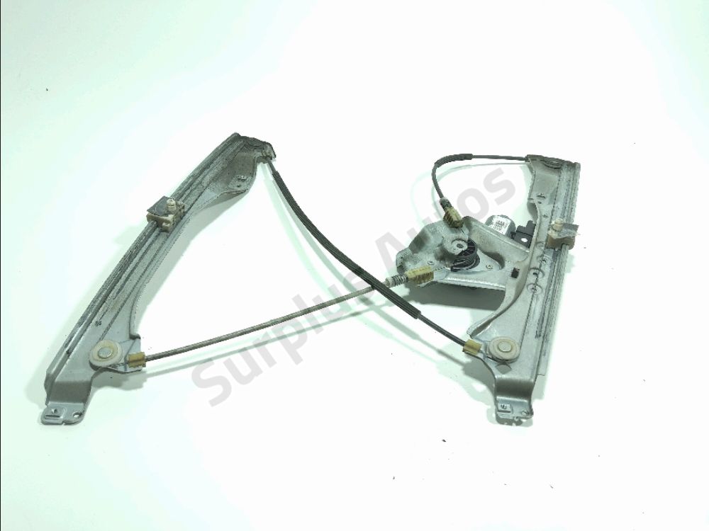 Lève-vitre électrique avant gauche