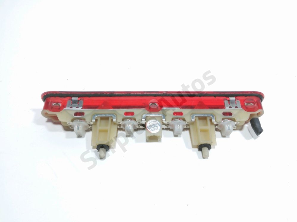 Feu stop supplémentaire