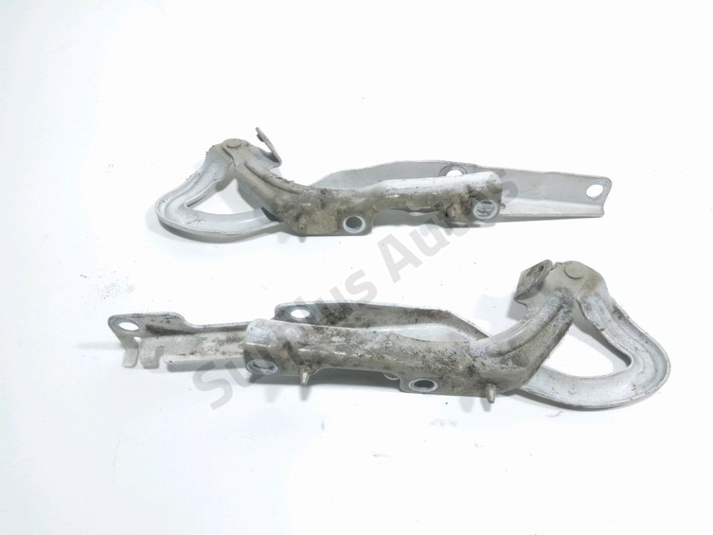 Jeu de charnières de capot