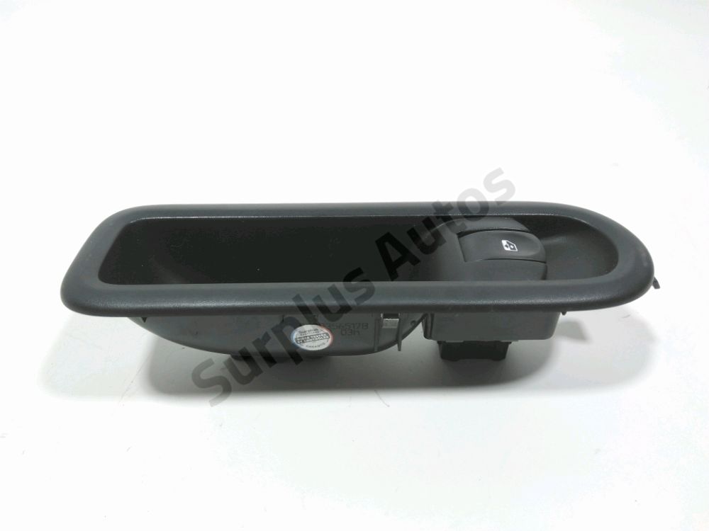 Commande lève-vitre avant droit