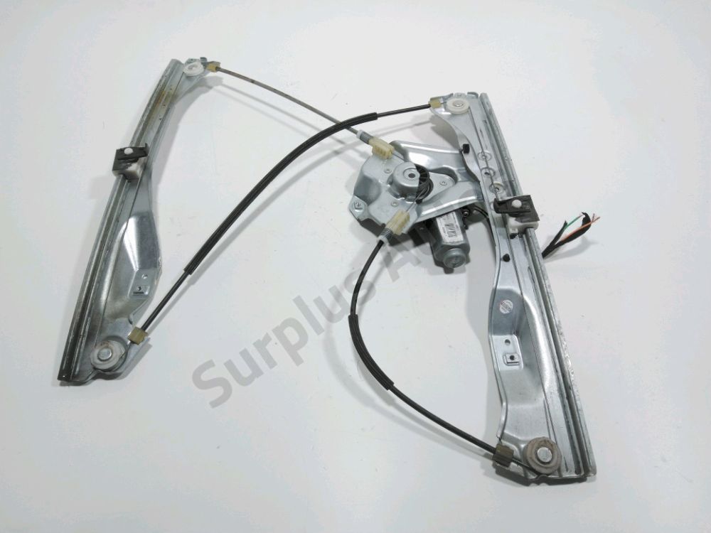 Lève-vitre électrique avant droit