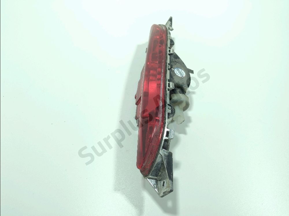 Feu de brouillard arrière central