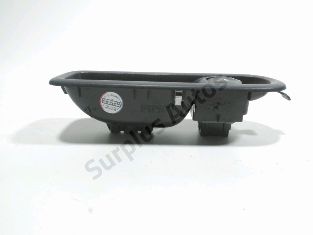 Commande lève-vitre avant droit