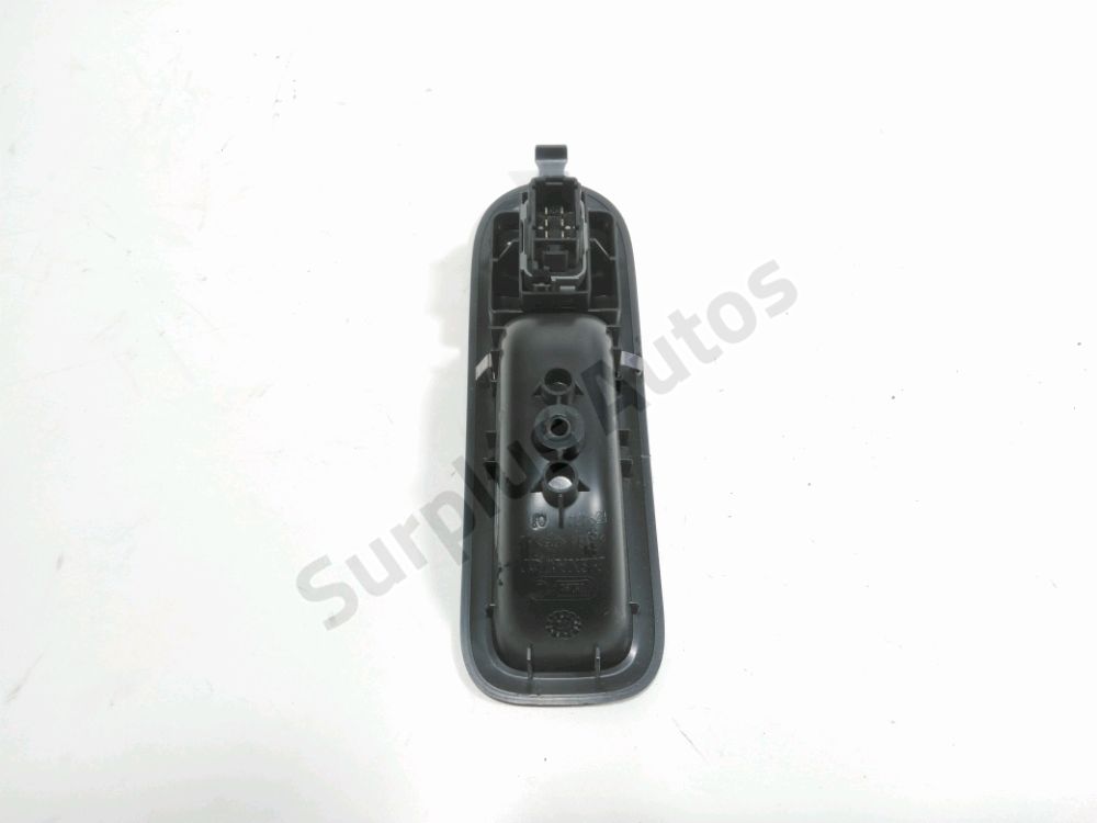 Commande lève-vitre avant droit