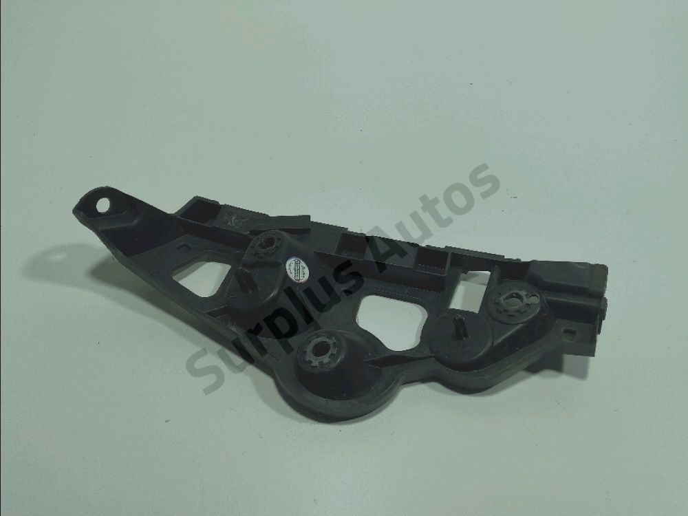 Support gauche de pare-choc arriere