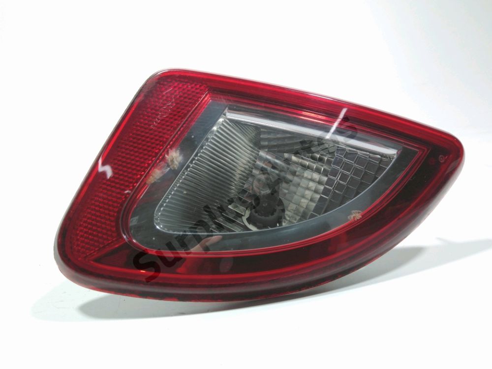 Feu arrière intérieur gauche