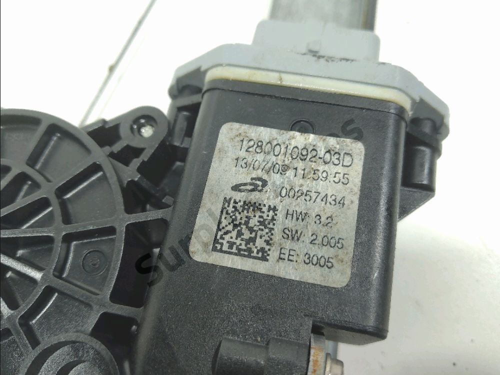 Lève-vitre électrique avant gauche