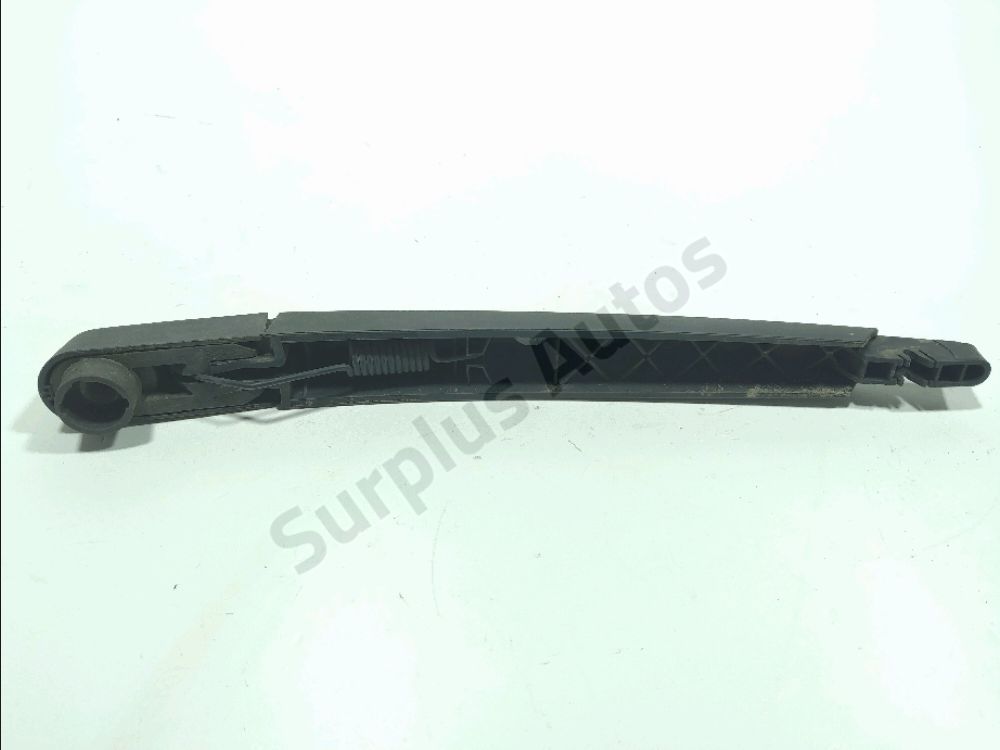 Bras d'essuie-glace arrière