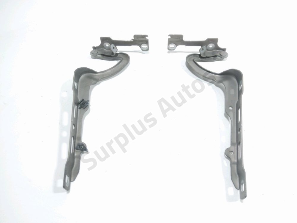 Jeu de charnières de capot