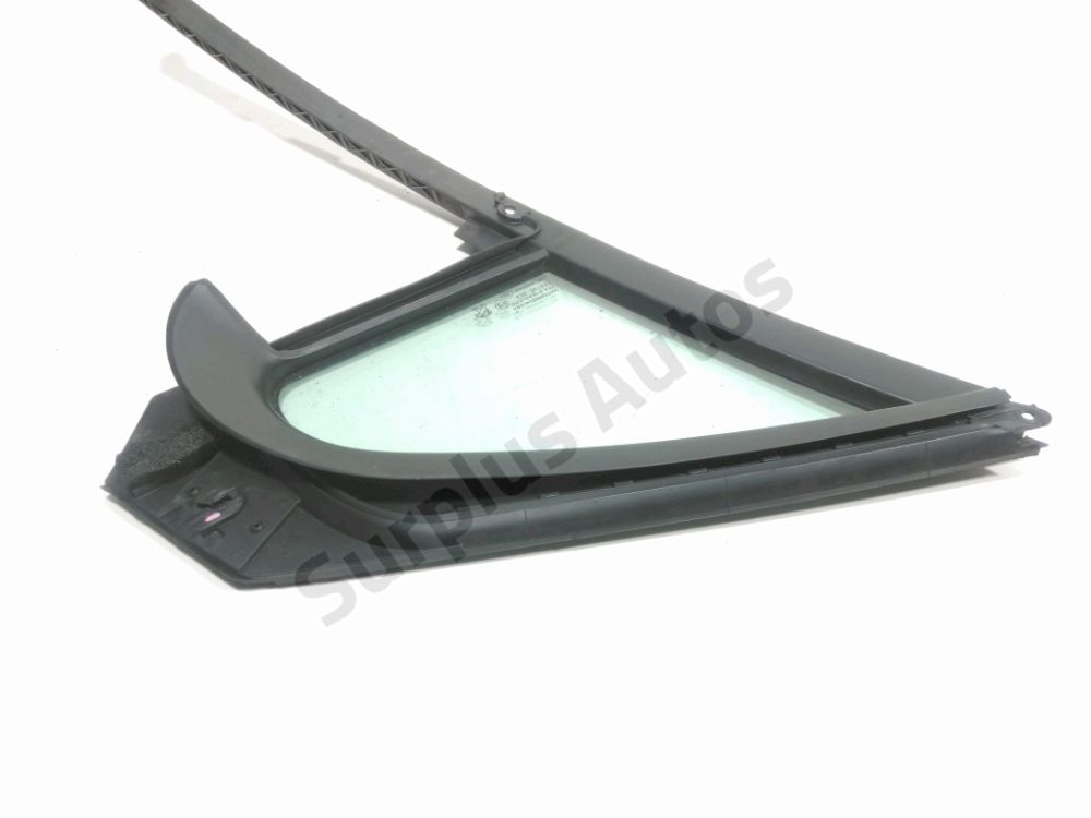 Custode avant gauche