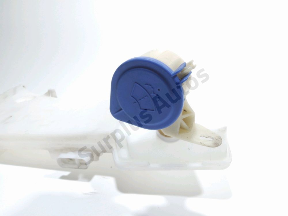 Réservoir de lave glace avant