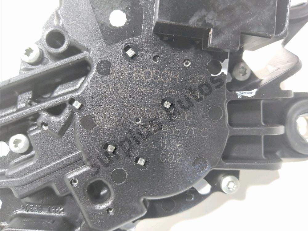 Moteur d'essuie glace arrière