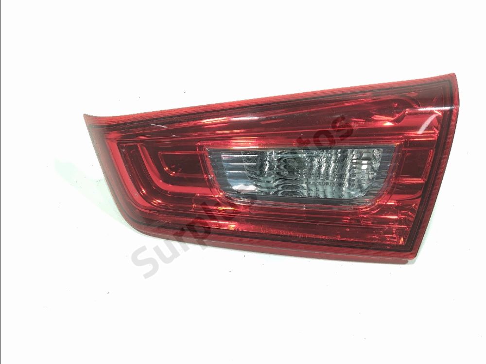 Feu arrière intérieur droit