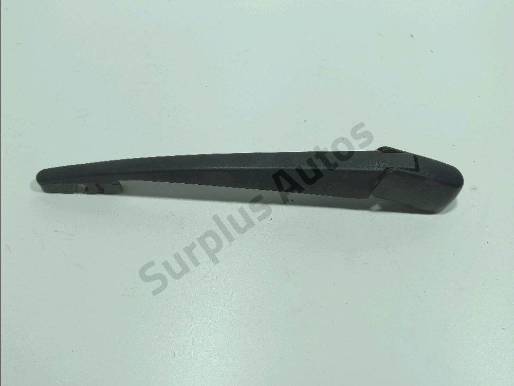 Bras d'essuie-glace arriere