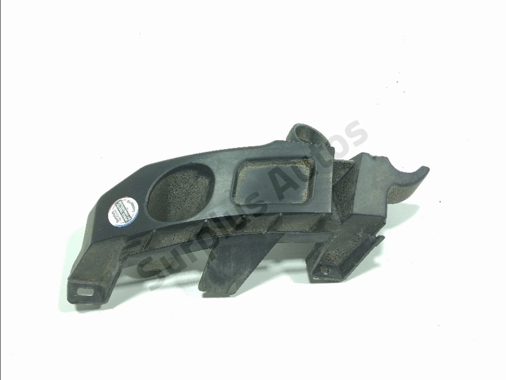 Support droit de pare-choc arrière