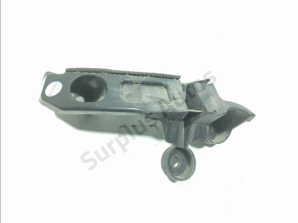 Support gauche de pare-choc arrière