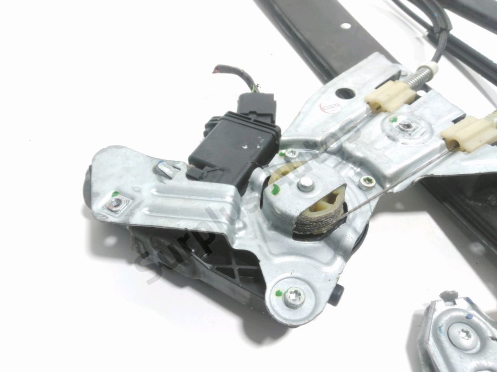 Lève-vitre électrique avant gauche