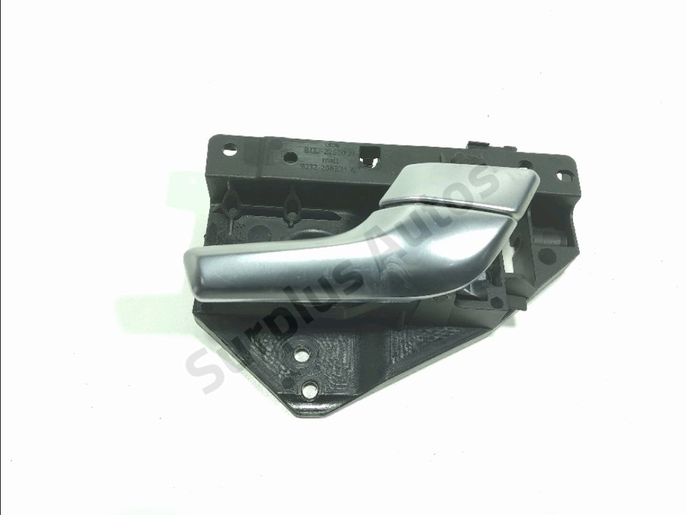 Poignee interieure porte avant droite