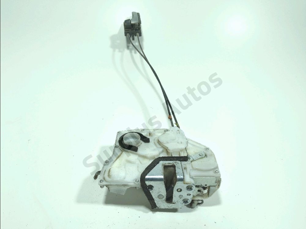 Serrure de porte avant gauche