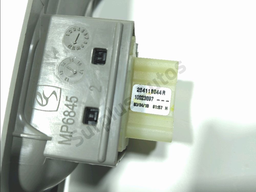 Commande lève-vitre avant gauche