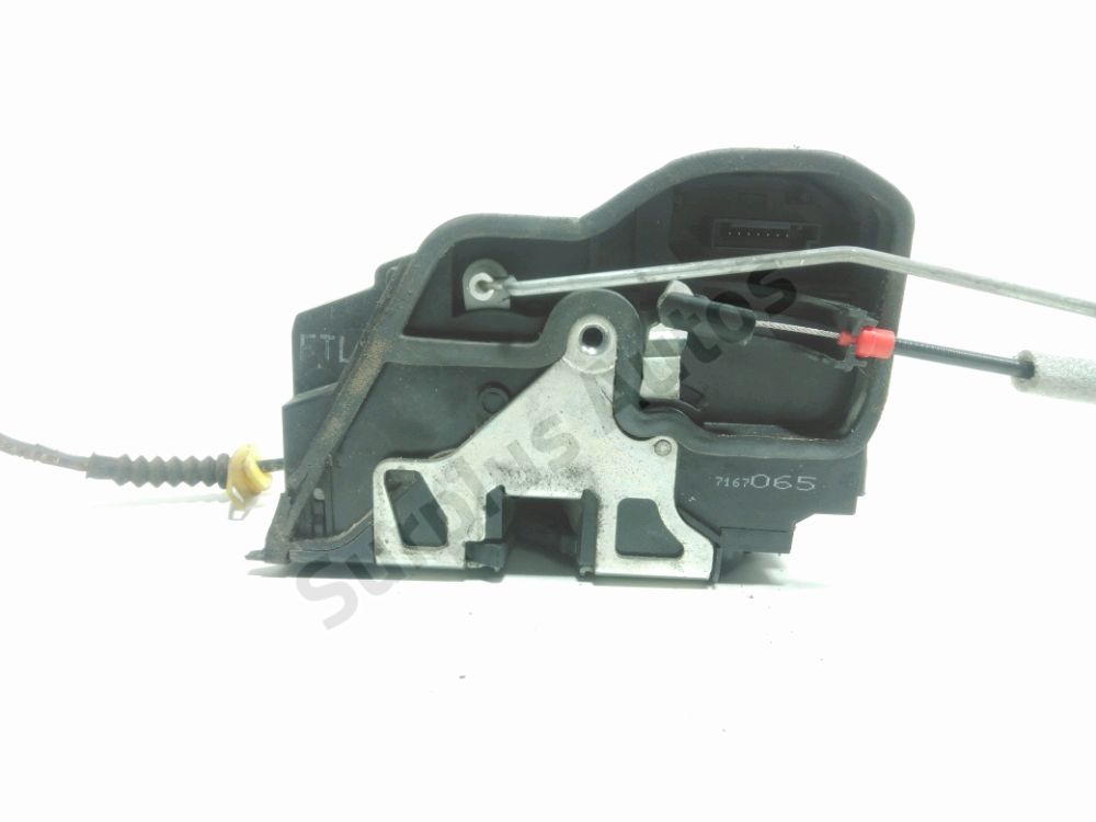 Serrure de porte avant gauche