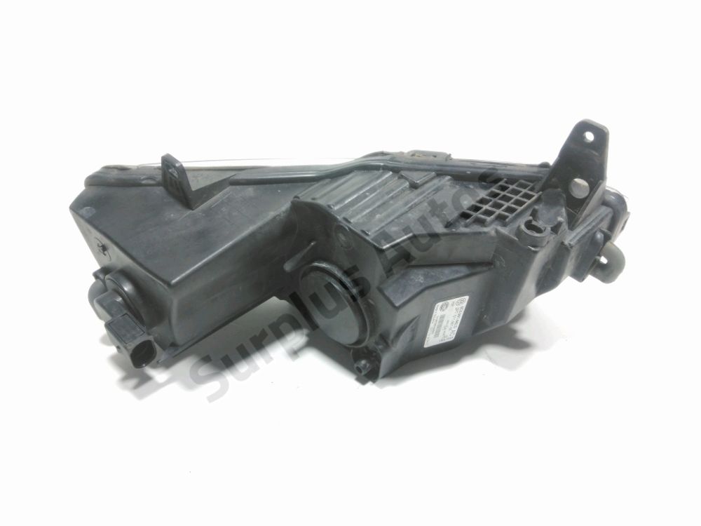 Feu diurne avant droit