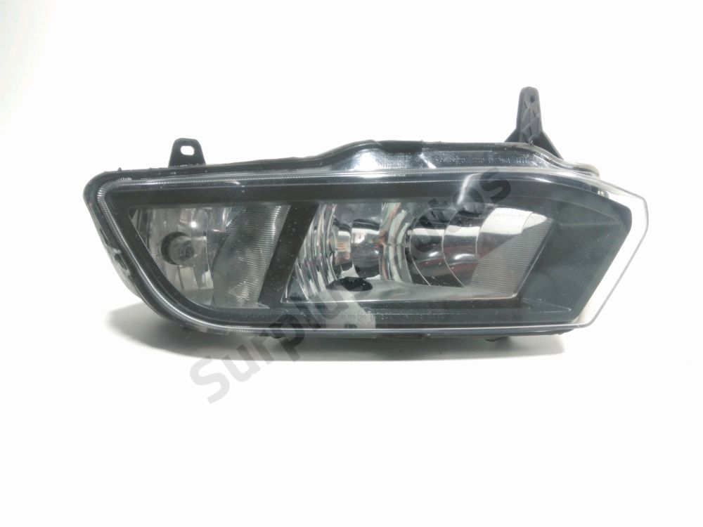 Feu diurne avant gauche