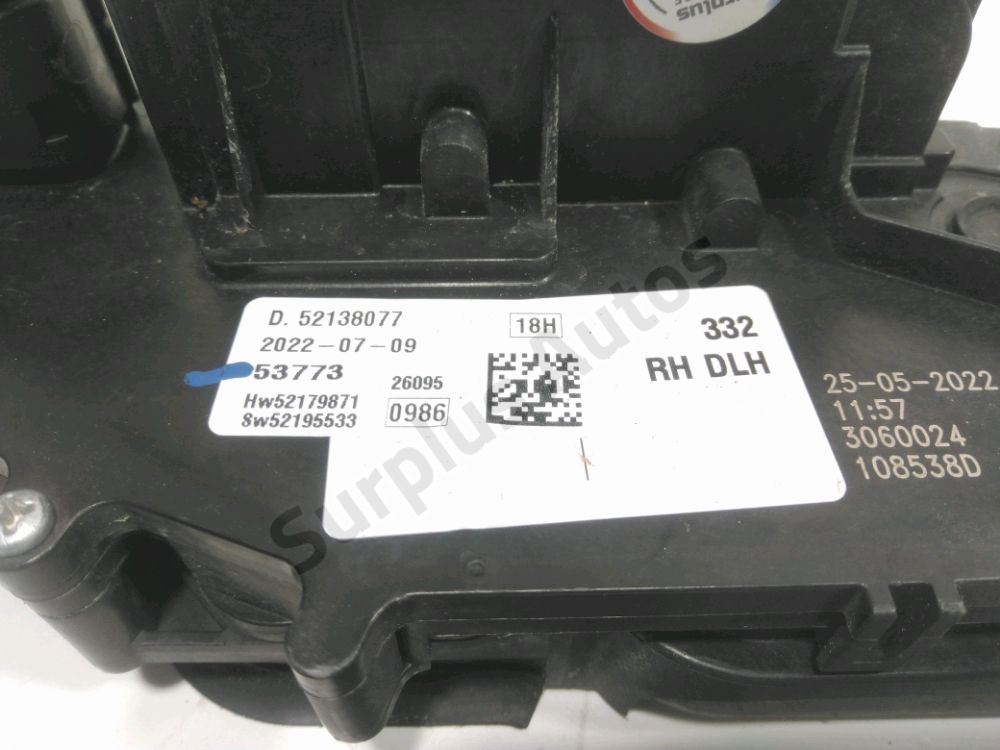 Serrure de porte avant droite