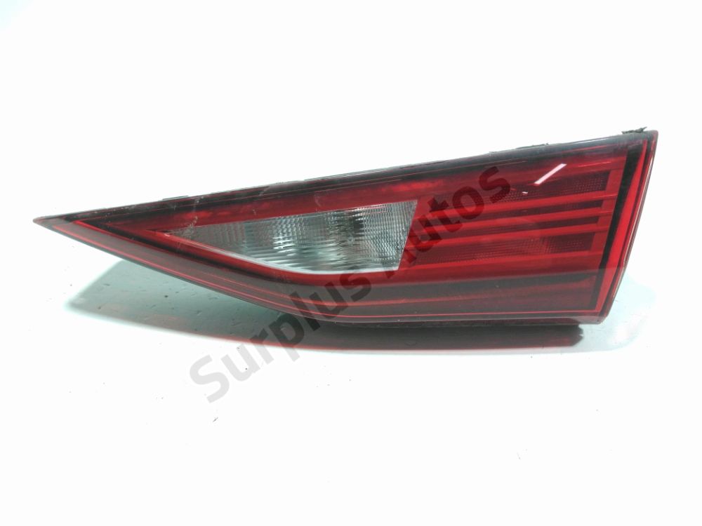 Feu arrière intérieur droit