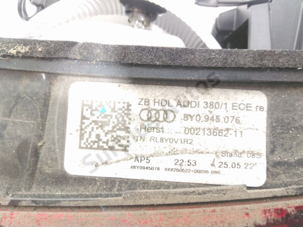 Feu arrière intérieur droit