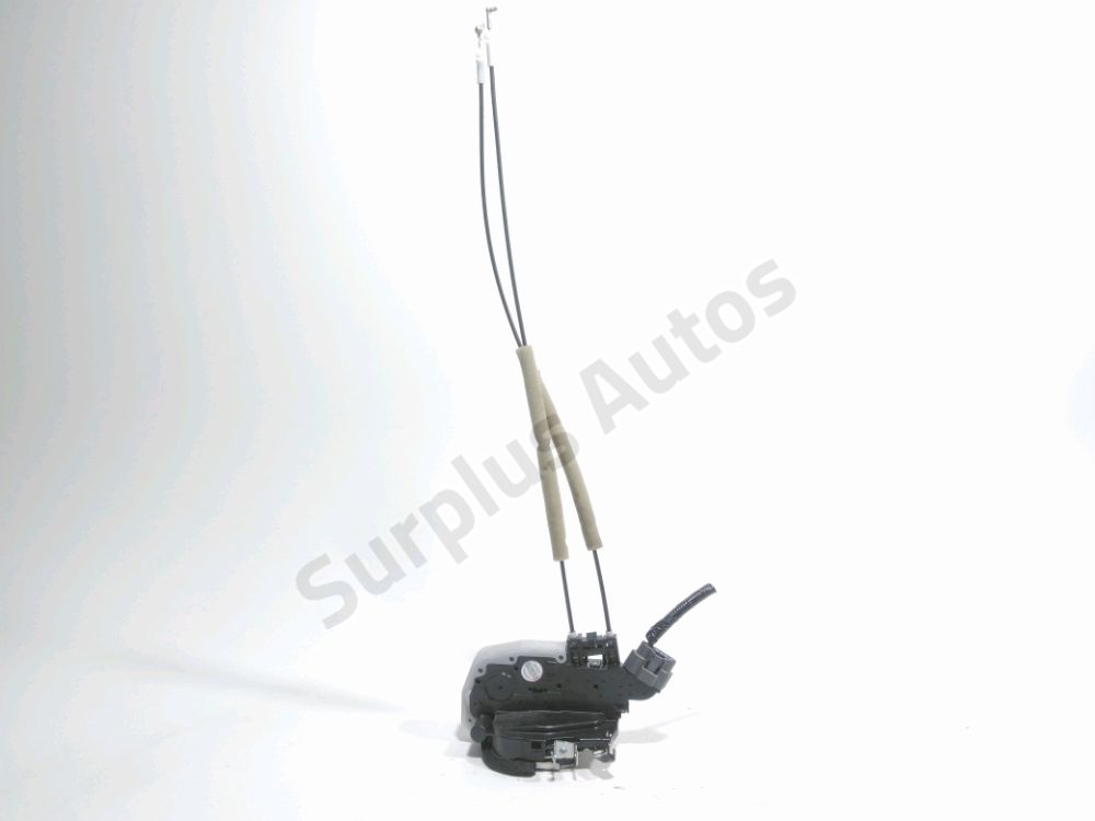 Serrure de porte avant droite