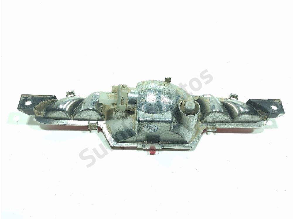 Feu de brouillard arrière central