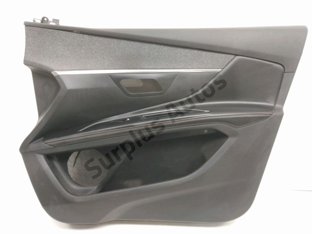 Garniture porte avant droite